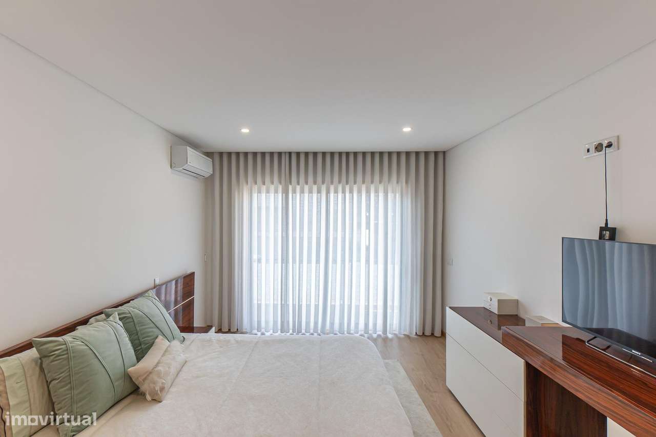 Moradia T3 em Lousada | Terraço e Garagem-15