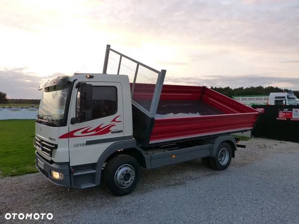 Mercedes-Benz ATEGO 1218 / NOWY WYWROT / KIPER / 3- STRONNY / EURO 4 / STARE TACHO / NA RESORACH / SUPER STAN / DMC 11.990 KG / ŁADOWNOŚĆ 6.800 KG - 12