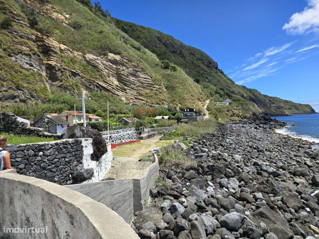 Moradia Isolada T2 -Rocha da Relva-51