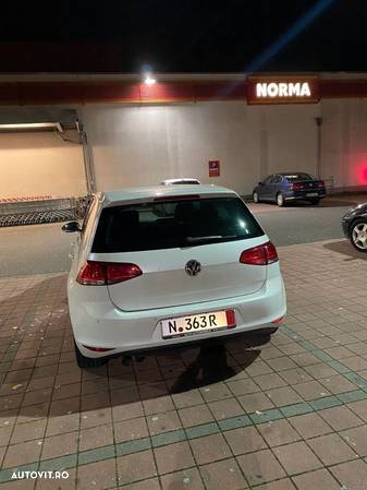 Volkswagen Golf 1.2 TSI BlueMotion Technology Cup - 4