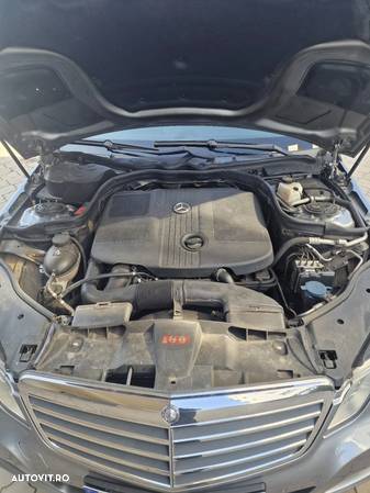 Mercedes-Benz E 250 CDI DPF BlueEFFICIENCY Automatik Avantgarde - 4