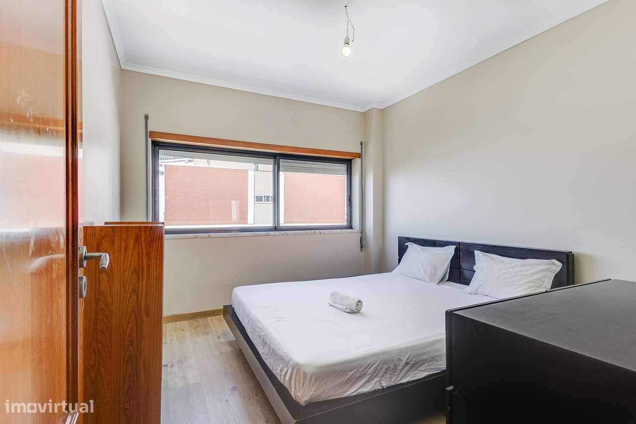 T3 nas Laranjeiras com Parqueamento e Arrecadação-13