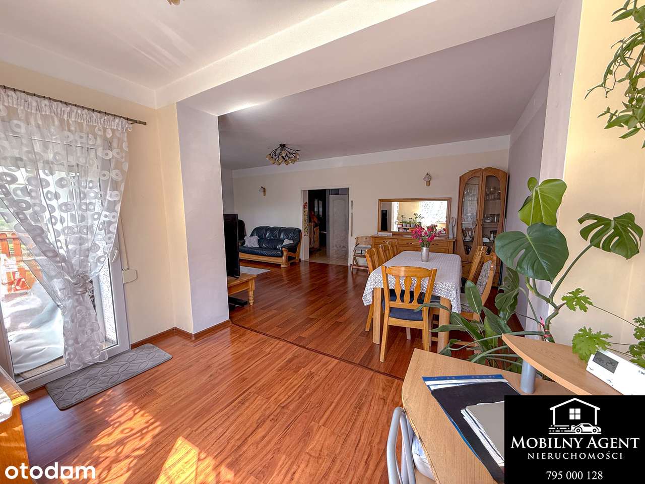 Piękny Przytulny Dom 6 pokoi z piętrem + Piwnica w Szprotawie-4