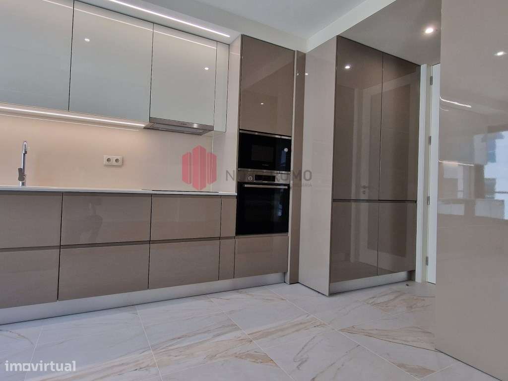 Apartamento T3 novo com terraço no centro da Maia pronto a habitar.-1