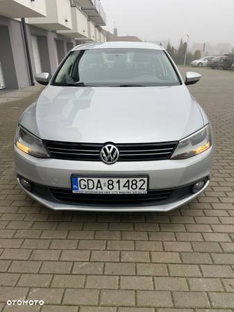 Volkswagen Jetta 1.6 TDI DPF Comfortline DSG - 12