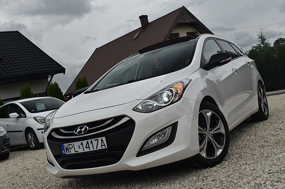 Hyundai i30 II (2012-2017) i30cw 1.6 CRDi Fifa World Cup Edition 2014