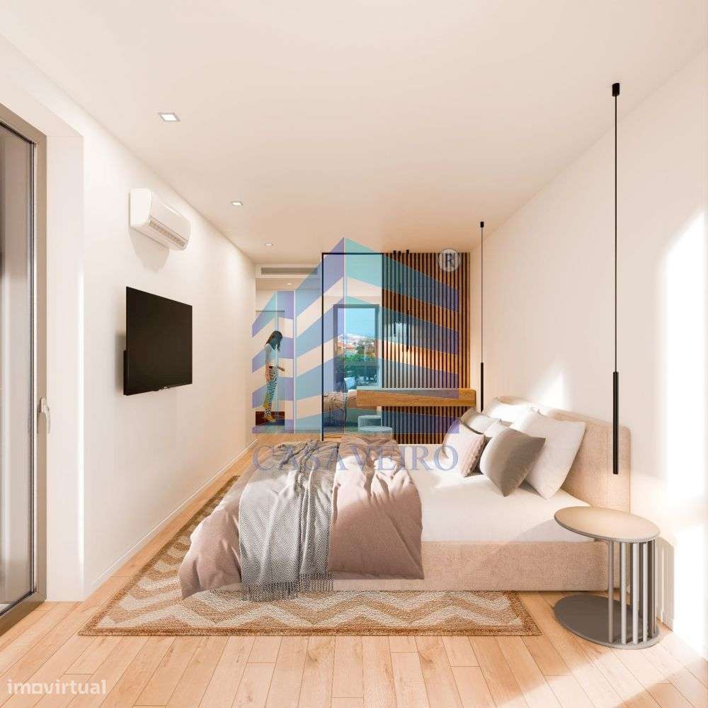 Apartamento T3 com 2 Lugares de Garagem São Bernardo-3