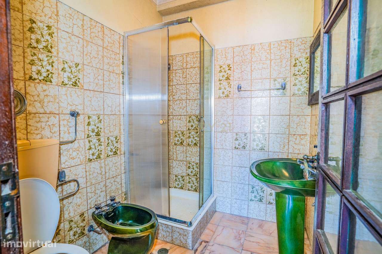 Moradia no Centro das Gaeiras. Uma casa única.-36