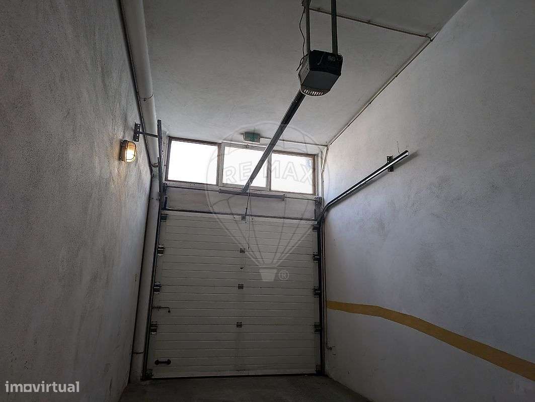 Garagem  para arrendamento - Grande imagem: 3/11