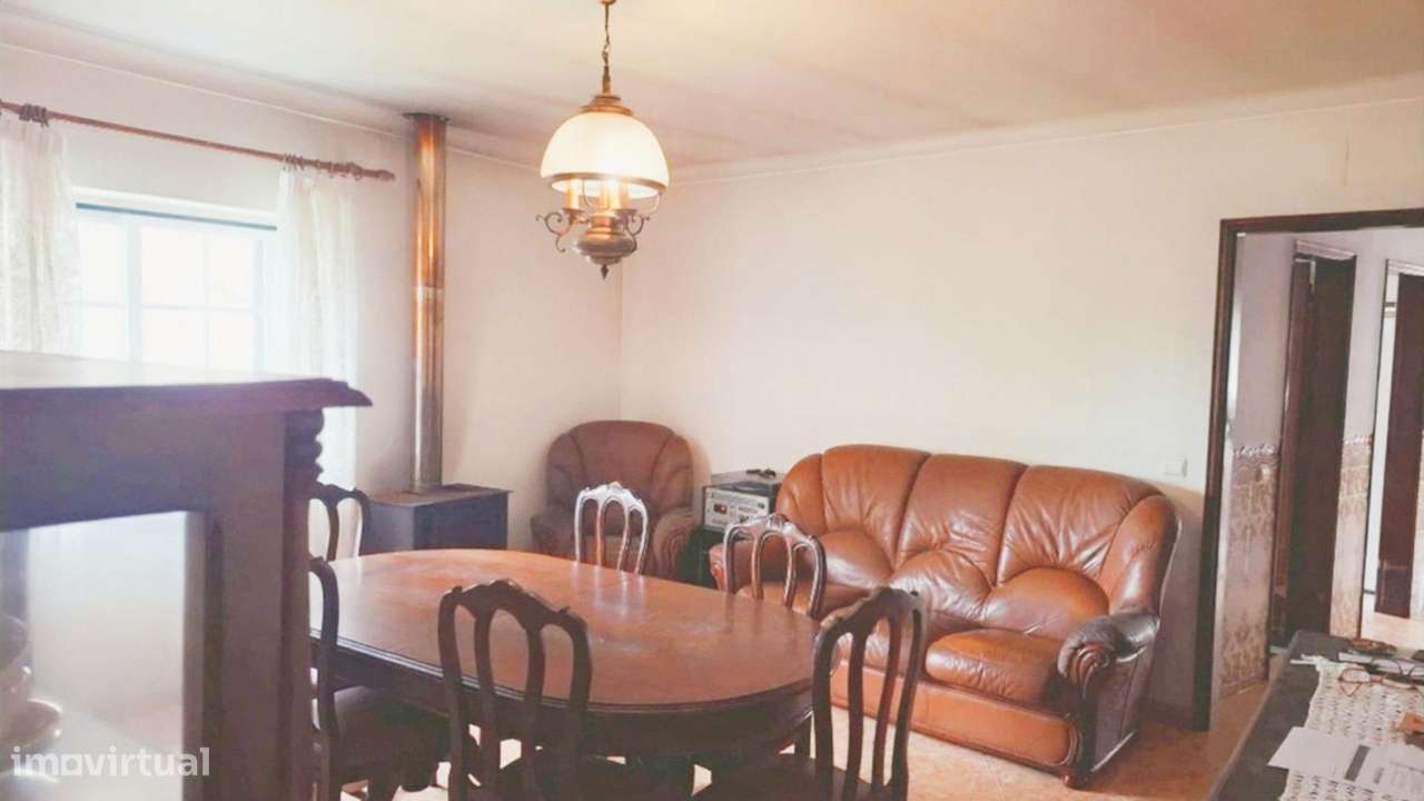 Moradia T3 pronta a habitar com alguma remodelação para efectuar - Grande imagem: 4/28