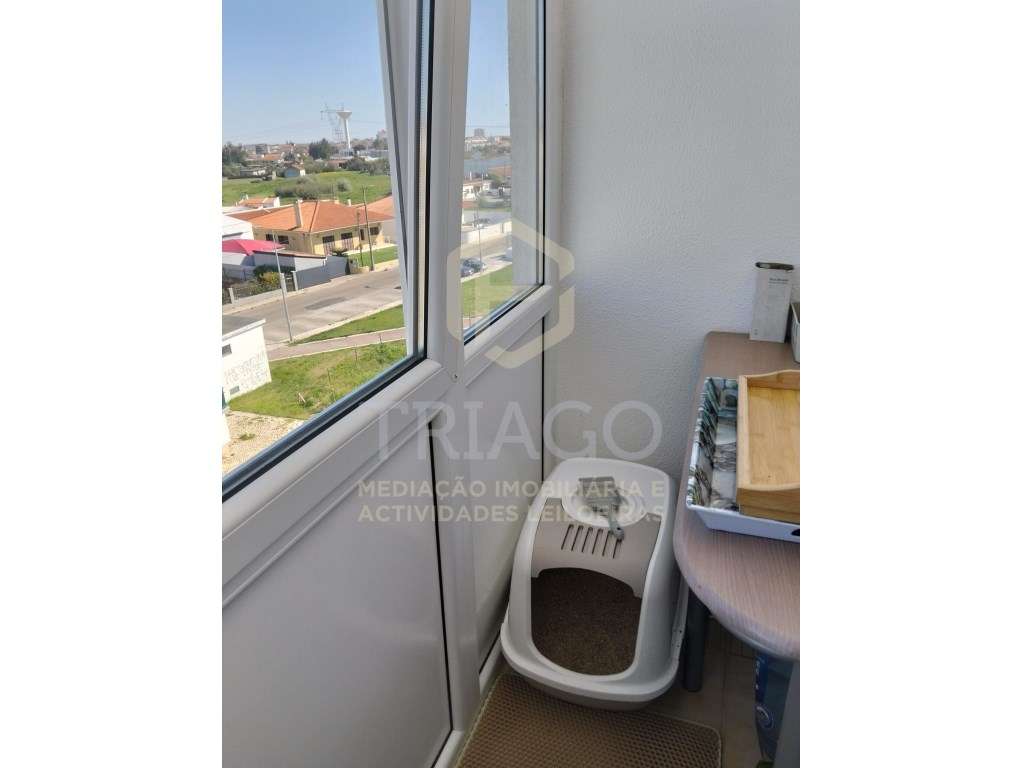Apartamento T3 com Varanda e 2 Marquises com Excelente área - Exclu...-5