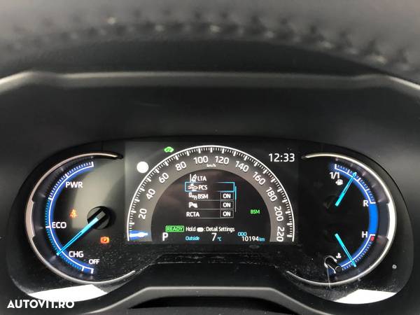 Toyota RAV4 2.5 Hybrid VVT-iE 4x4 Luxury - 29