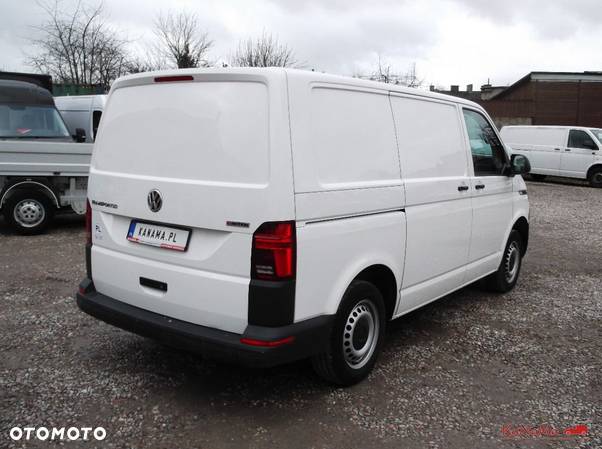 Volkswagen Transporter - 17