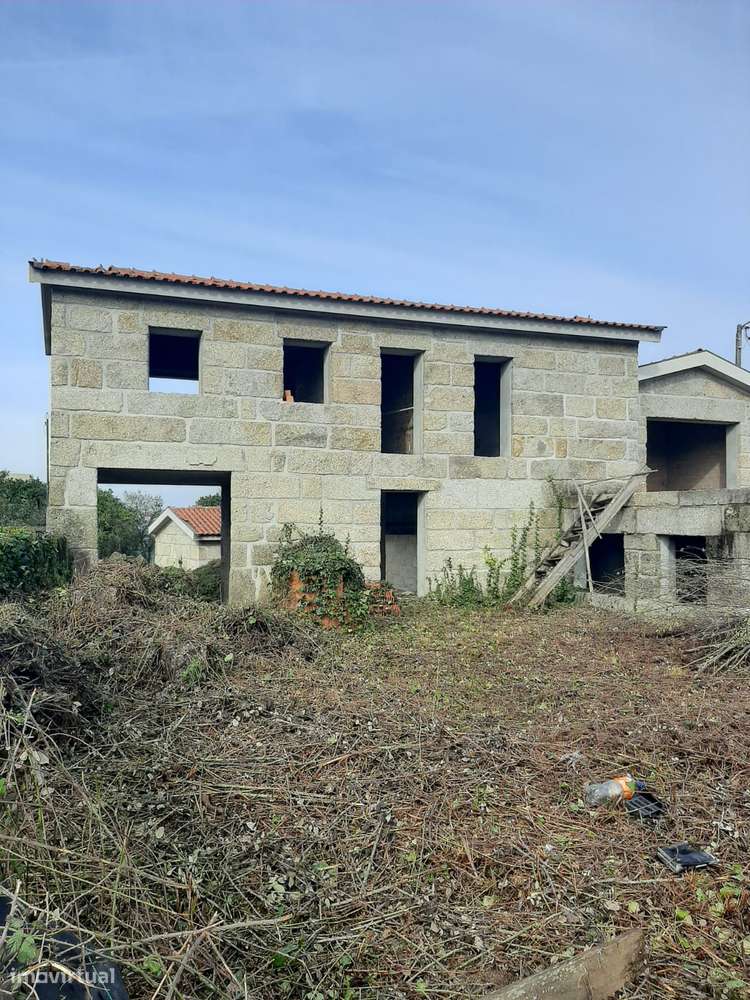 VENDE MORADIA/QUINTINHA V5 Centro de Fonte Arcada Penafiel - Porto-17