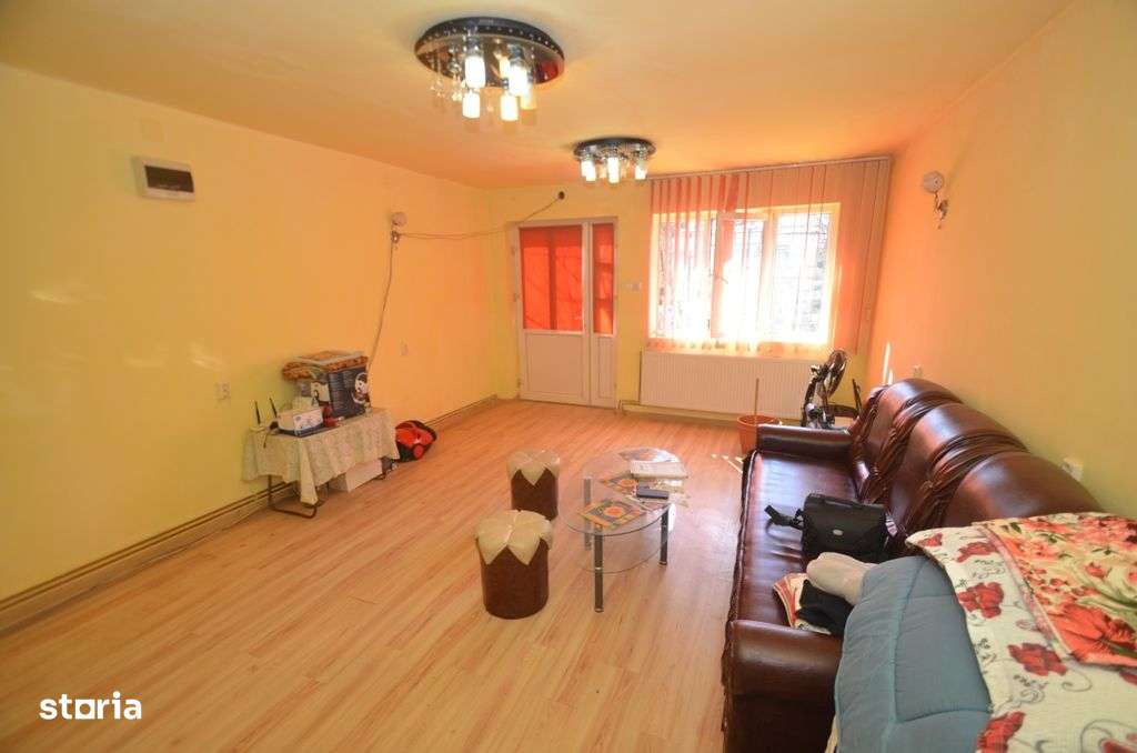 Apartament in zona Elisabetin cu intrare din strada - Imagine principală: 2/12