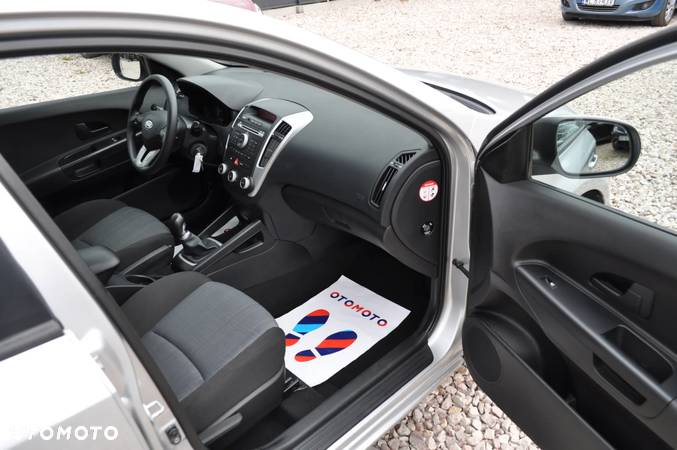 Kia Ceed Cee'd 1.4 Optimum - 17