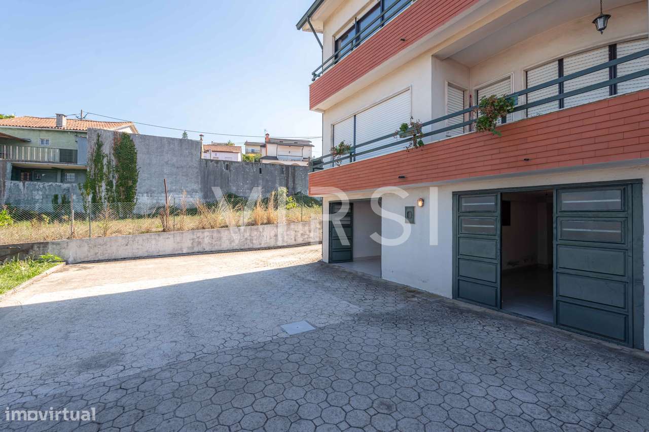 T3 com sótão, 2 garagens e amplo espaço exterior - São Martinho do...-36