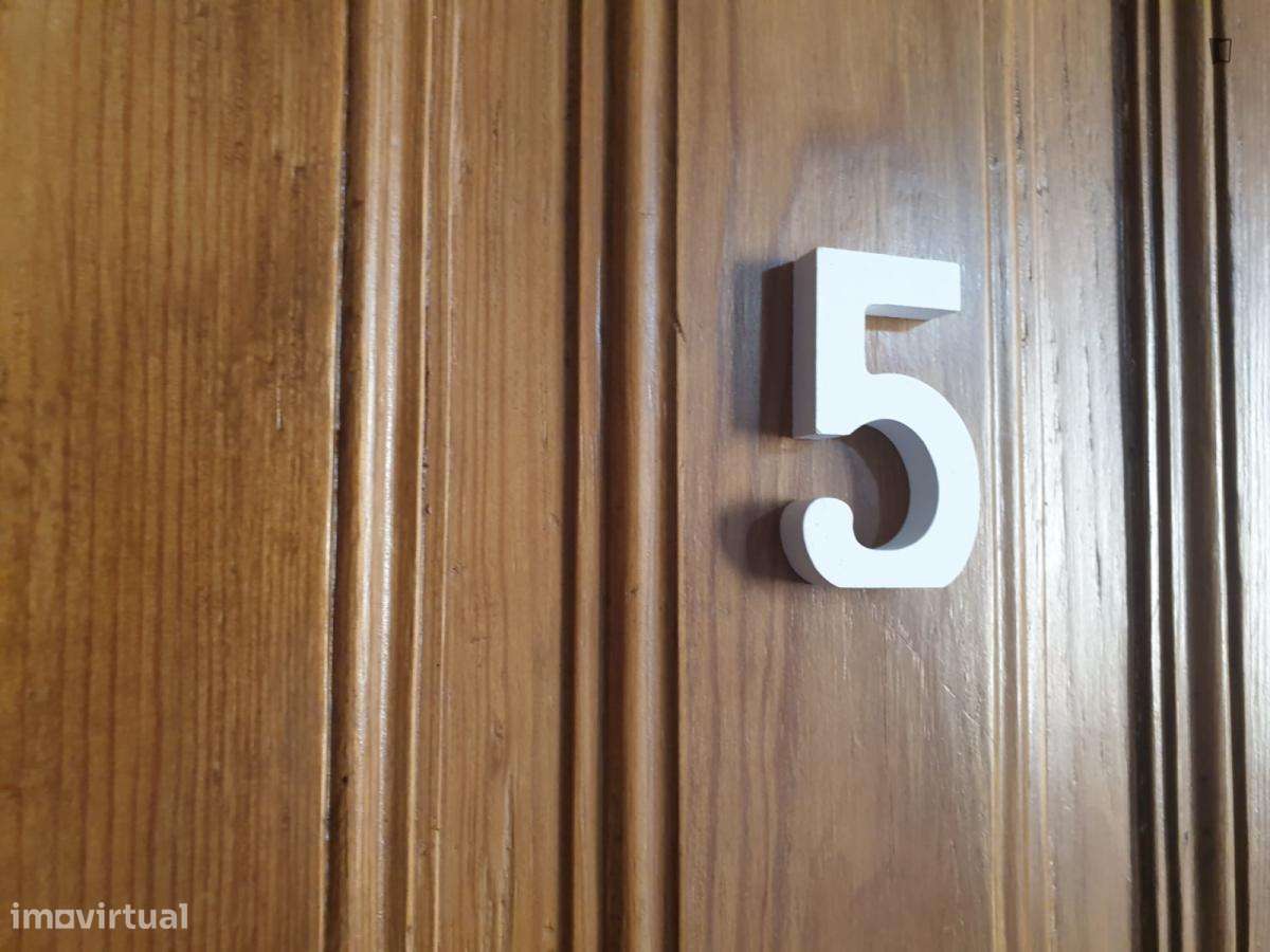 Quarto - localizado em Conchada Coimbra - Grande imagem: 2/10