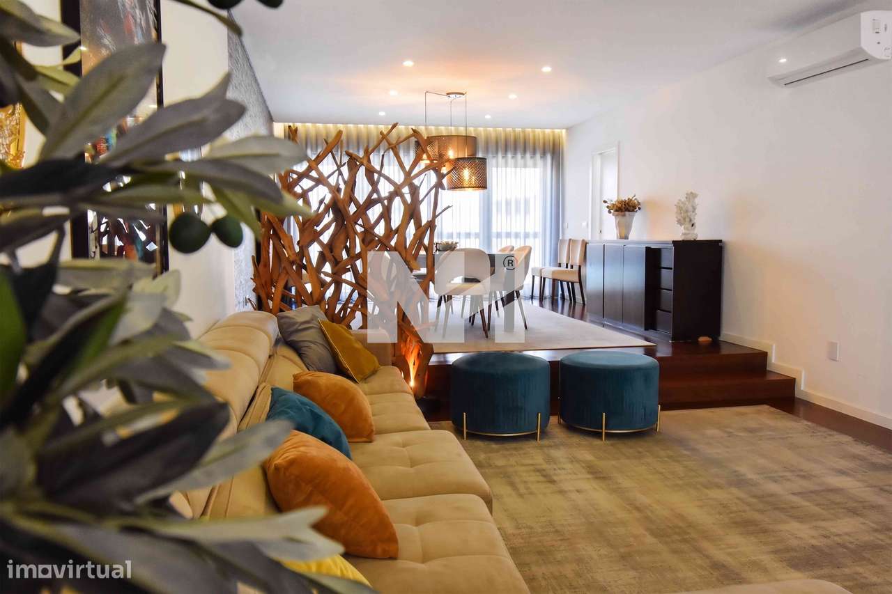 Moradia T4 Contemporânea | 4 Suites | C/ Piscina-7