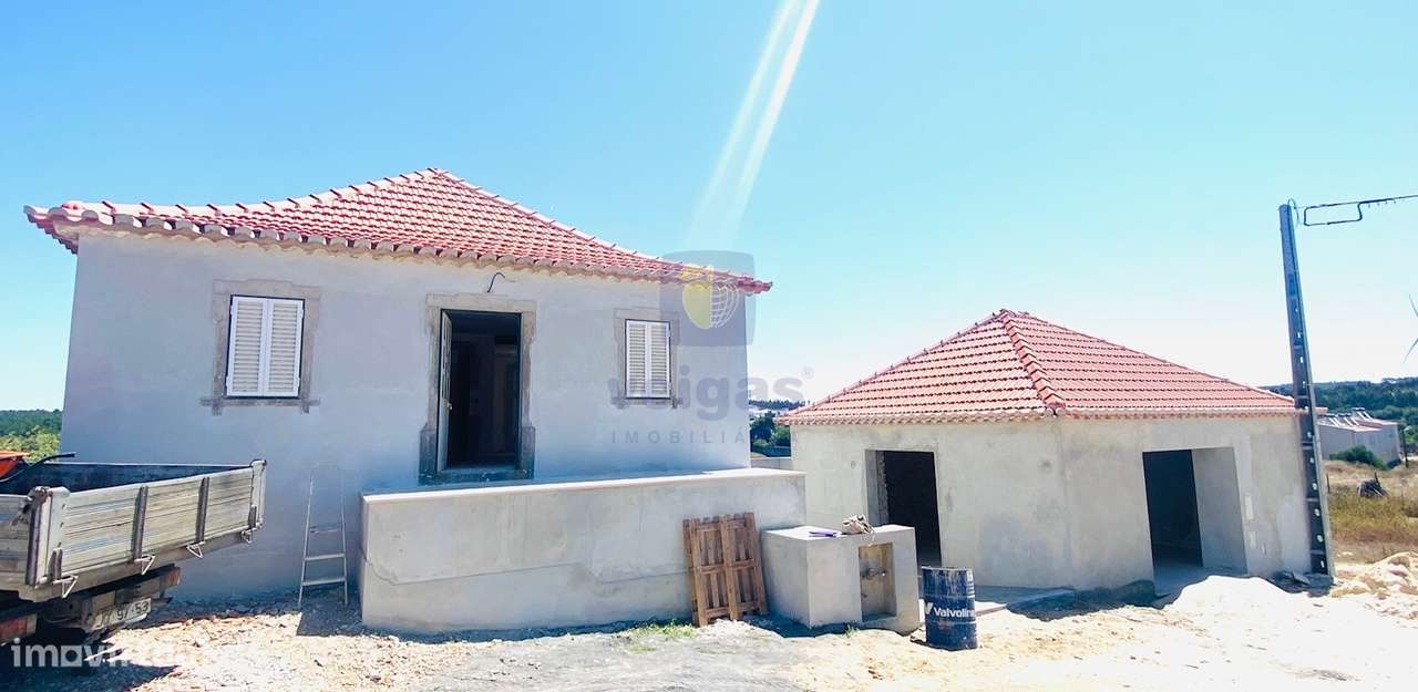 Moradia Recuperada T3 - São Bartolomeu dos Galegos - Grande imagem: 3/36