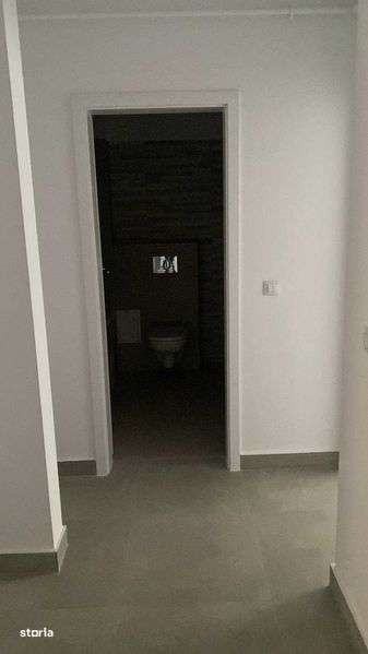 inchiriez apartament 2 camere  nemobilat - Imagine principală: 4/4