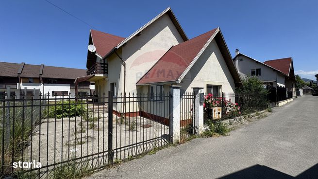 CUMPARA ACUM CU COMISION ZERO casa de vânzare în zona linistita-0