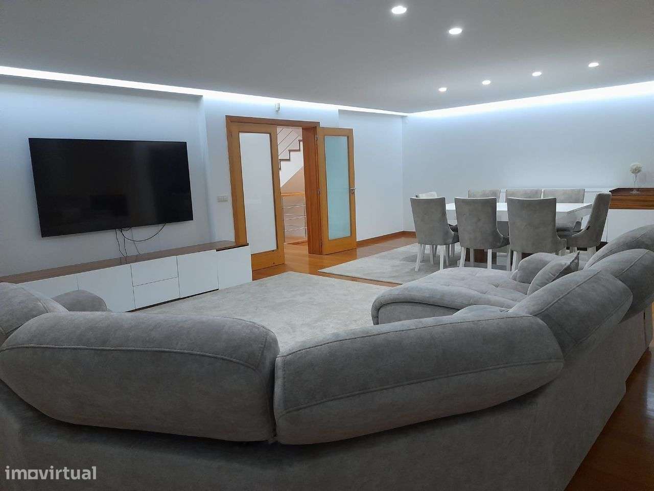 Moradia T4 com piscina - Grande imagem: 2/16