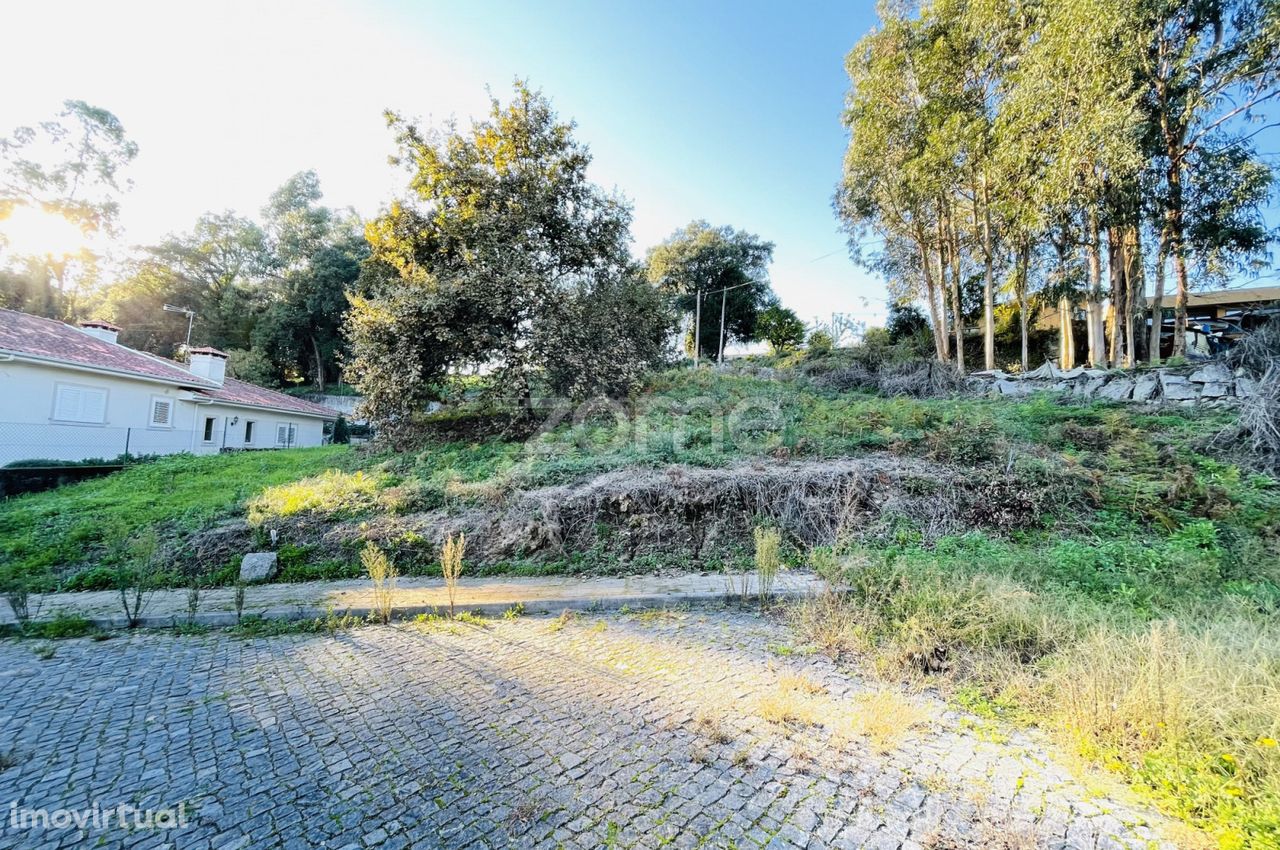 Terreno de Construção com 727m2 por 55.000€ em Lama, Santo Tirso