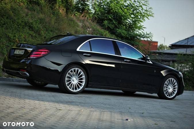 Mercedes-Benz Klasa S 560 4-Matic L 9G-TRONIC - 37