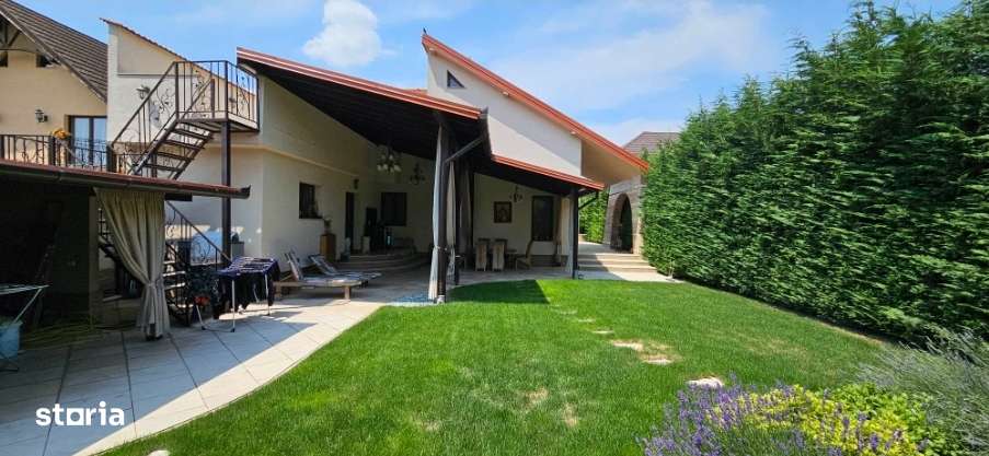 Casa deosebita de vanzare Sanmartin - Imagine principală: 4/20