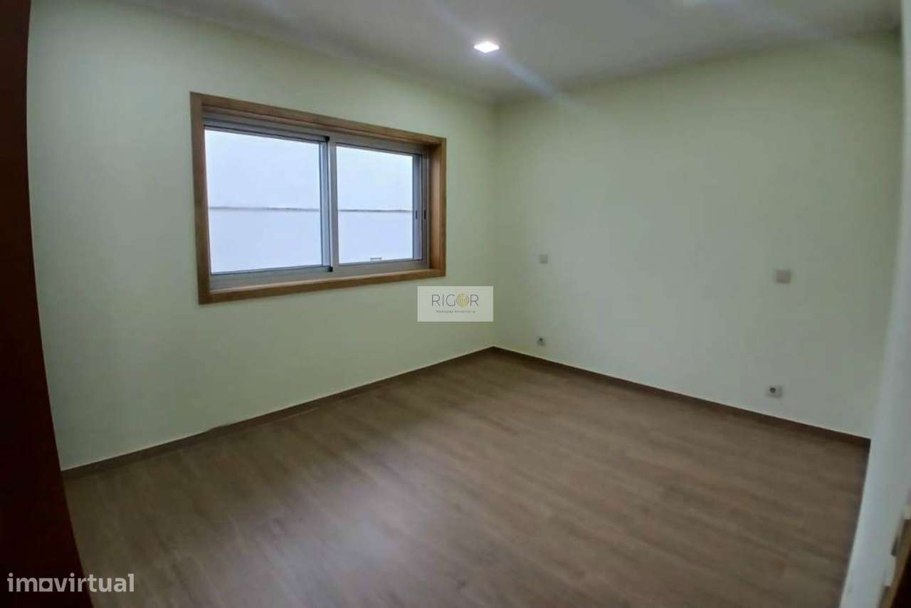 Moradia Geminada T4 Venda em Cidade da Maia,Maia-9