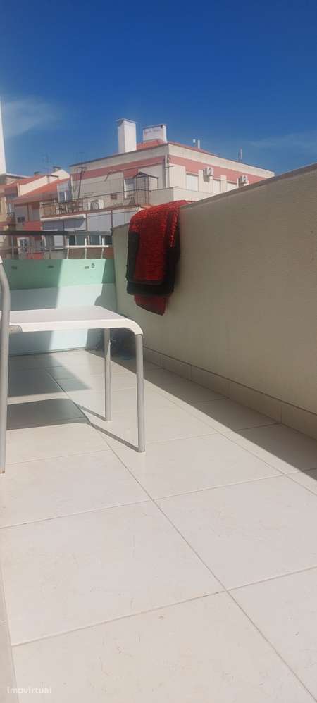 Apartamento T3 Amora - Seixal-24