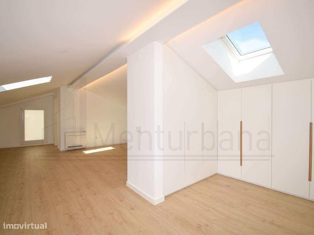 FABULOSA PENTHOUSE JUNTO À PRAIA DA PAREDE - CASCAIS-43