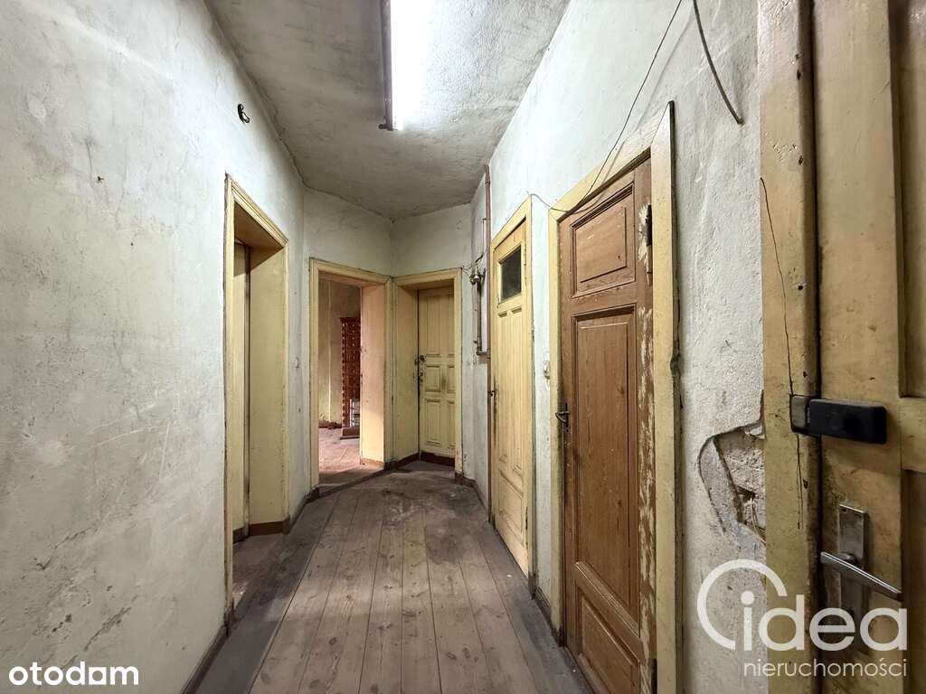 Centrum, balkon, 3 pokoje, 73,17m2, do remontu-11