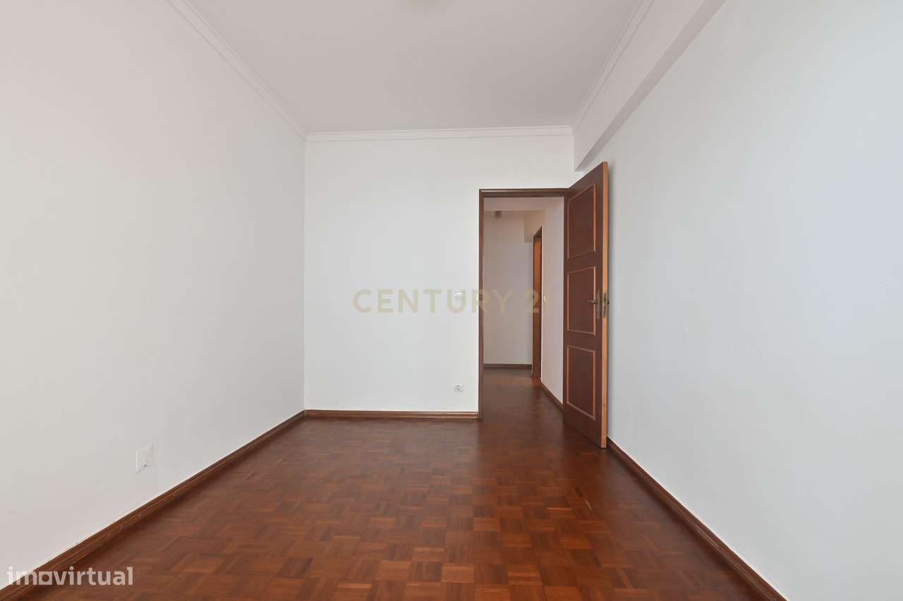 Apartamento T2 para venda com vista para o Rio em Oeiras-21