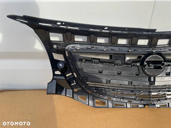 OPEL INSIGNIA A ORYGINALNA ATRAPA GRILL PRZEDNIEGO ZDERZAKA 13238420 PRZED LIFTEM - 4