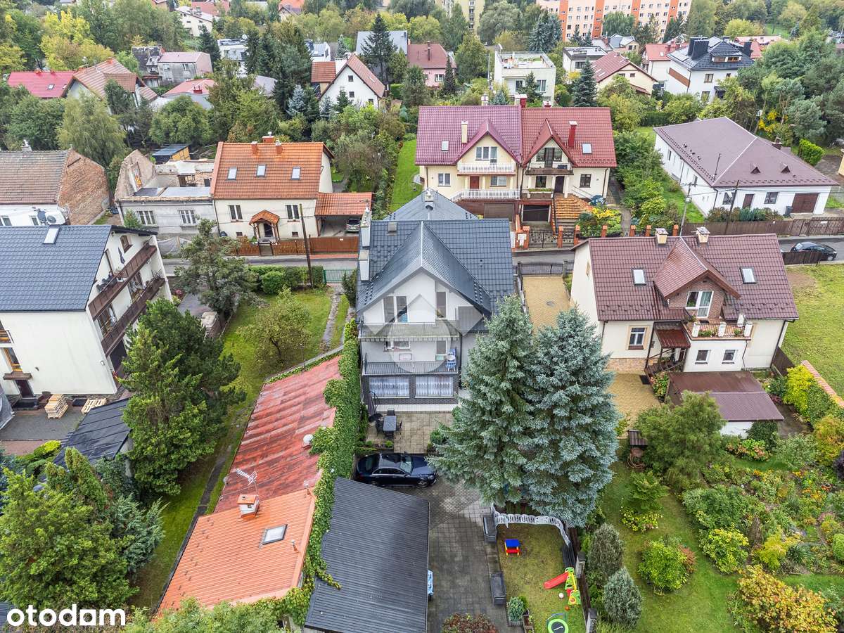 Dom z ogrodem i przestrzenią, która dopasuje się do Twojego życia-2