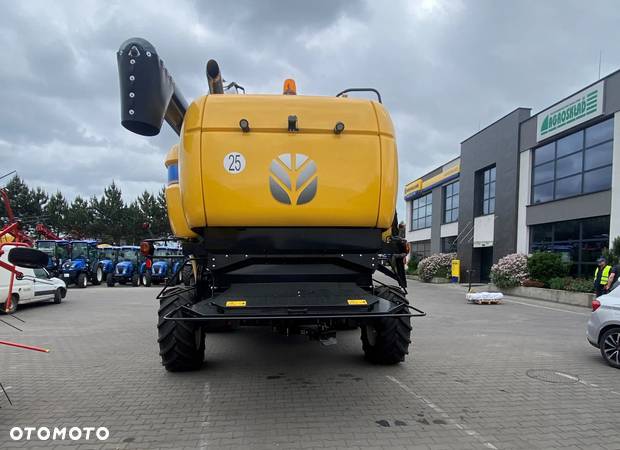 New Holland CH7.70 - 3