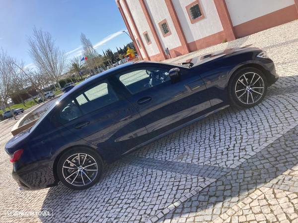 BMW 320 d Line Sport - 11