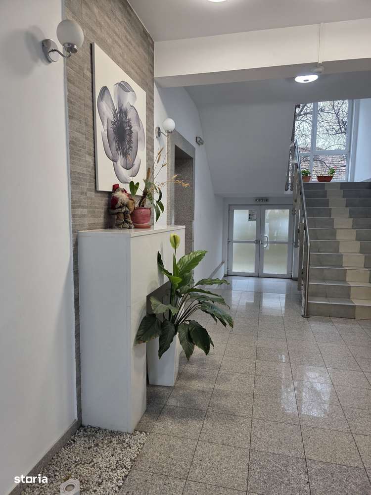 3 camere decomandat bloc nou bine construit Rogerius-11