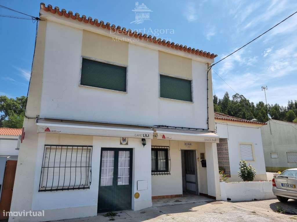 Baixa de Preço-Moradia com espaço comercial, anexos e terreno - Grande imagem: 2/25