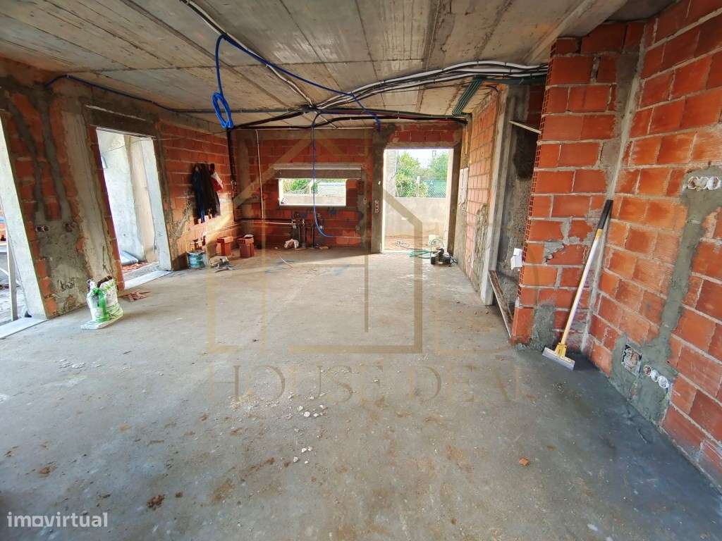 Sofisticada Moradia Térrea T3 +1 com Piscina. Fernão Ferro-21