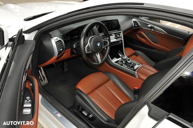 BMW Seria 8 840i Gran Coupe xDrive - 16