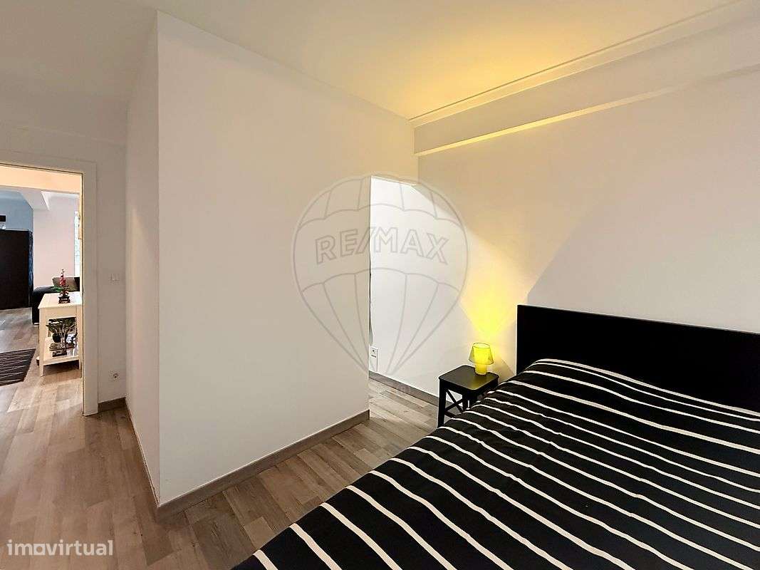 Apartamento T1 Remodelado em Belas-17