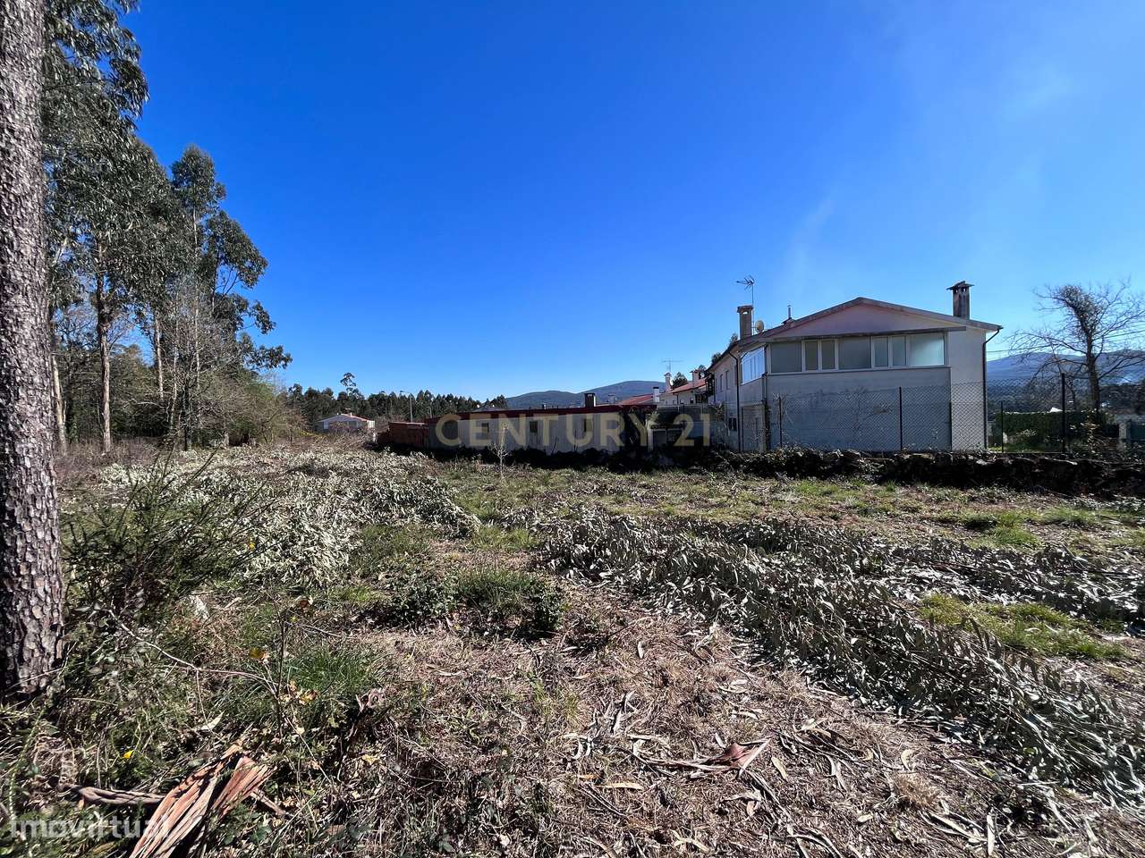 Terreno com 1040m2 de construção - Forjães, Esposende - Grande imagem: 3/14