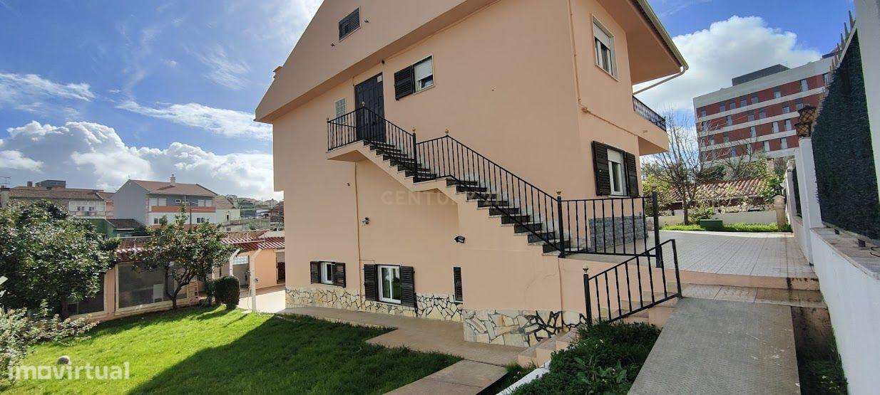 Moradia independente com 8 quartos | Caneças-Odivelas-8