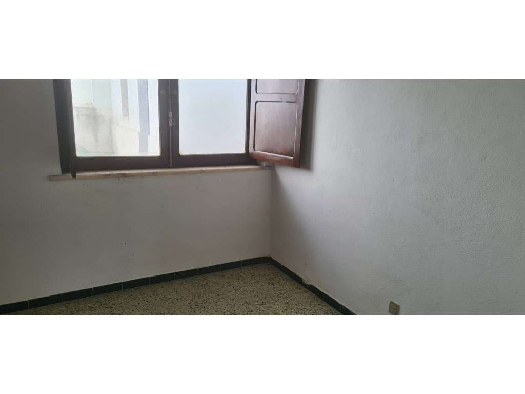 Casa no centro de Milfontes - Grande imagem: 5/32