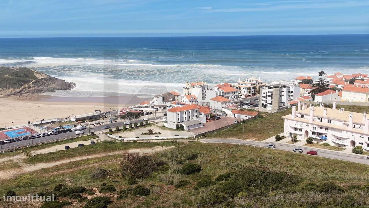 Entre serra e mar | Duplex T4 com terraços | Praia das Maçãs-32