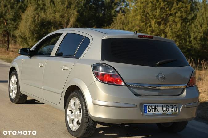 Opel Astra III 1.6 Enjoy - 9