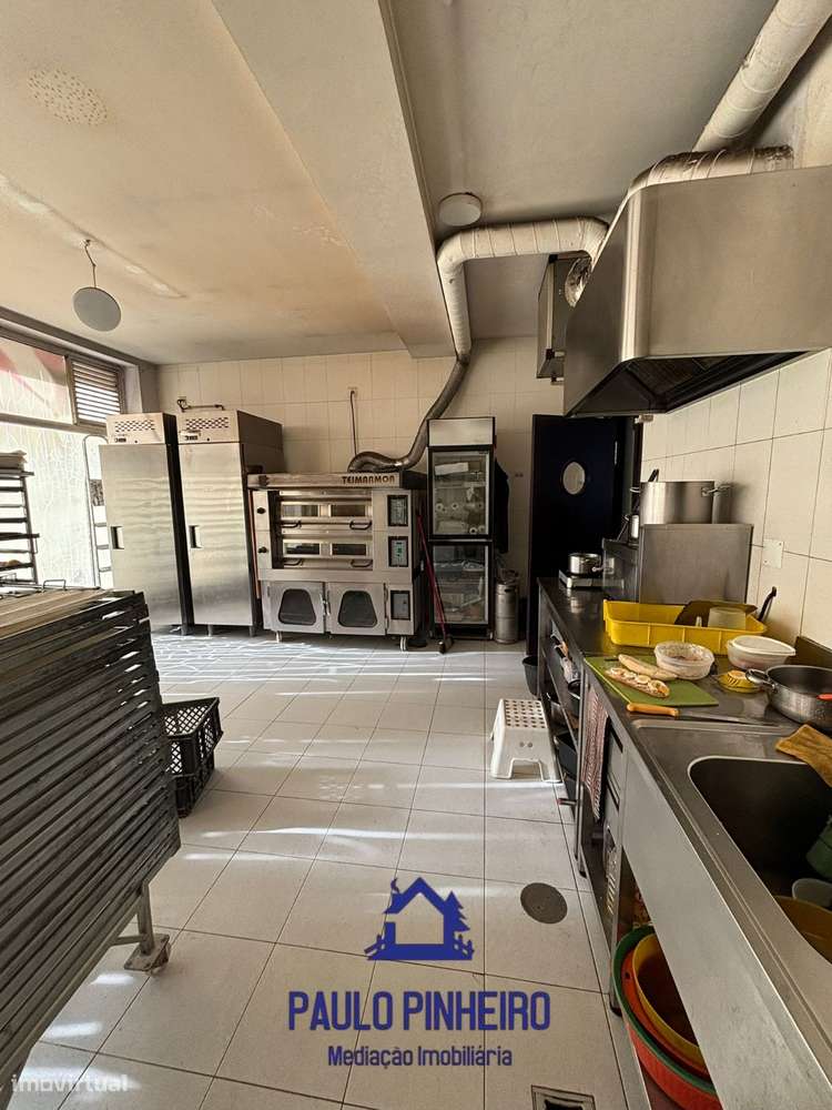 Trespasse de Confeitaria – Pão Quente | Rio Tinto-16